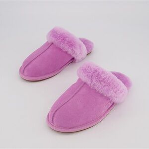 Ugg scufette II Pink Fur-Lined Women's Slippers size 11 wildflower